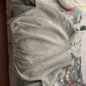 Grey long sleeve sweater